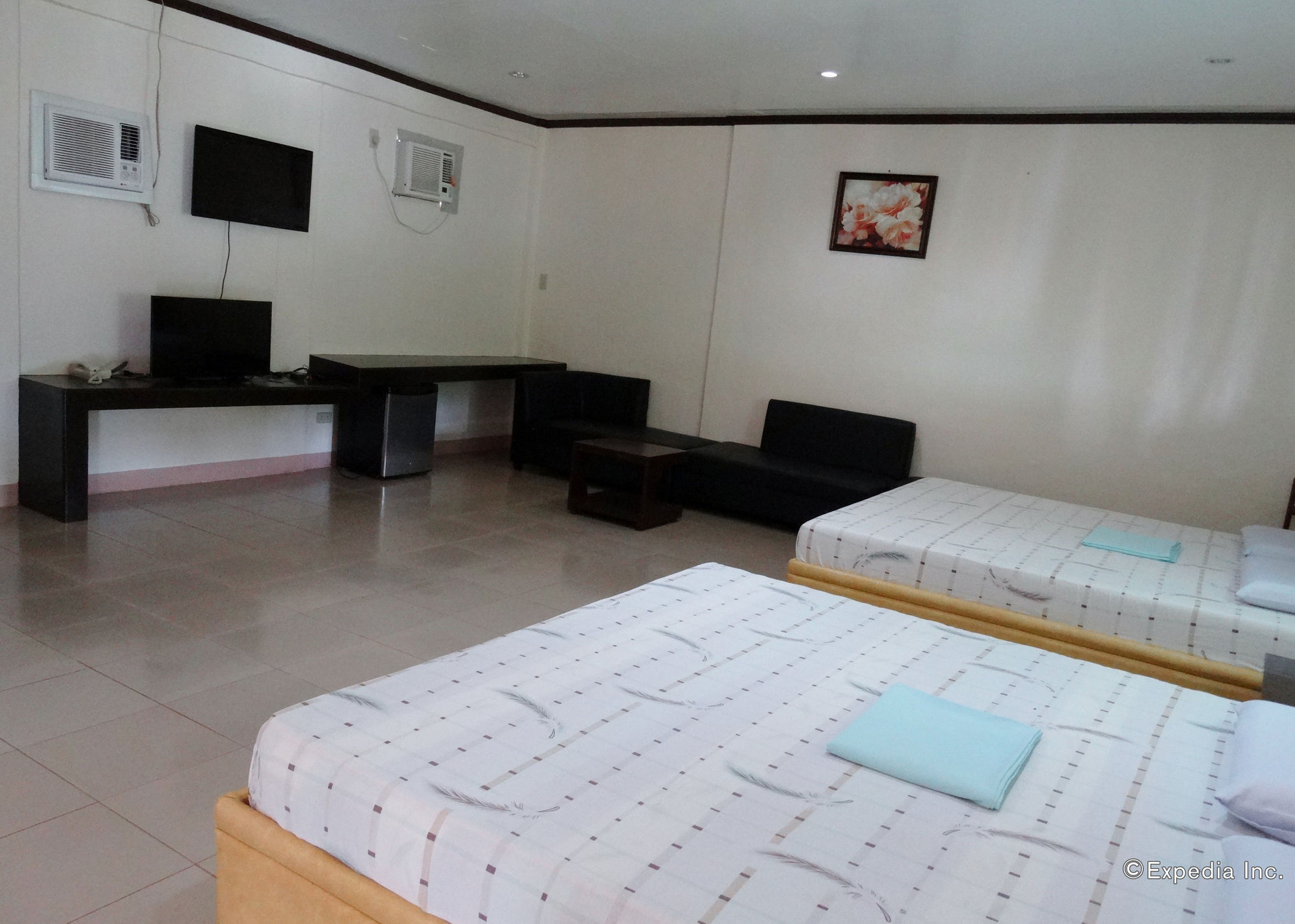Hillside Resort Puerto Princesa Exterior photo